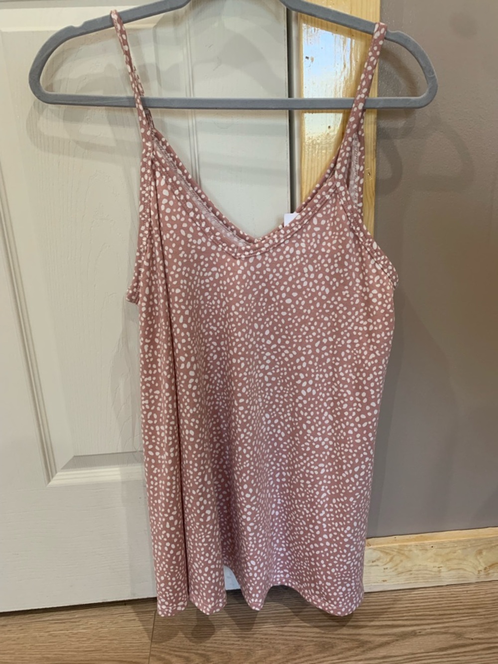 NWT Women’s Pink Dotted Tank Top